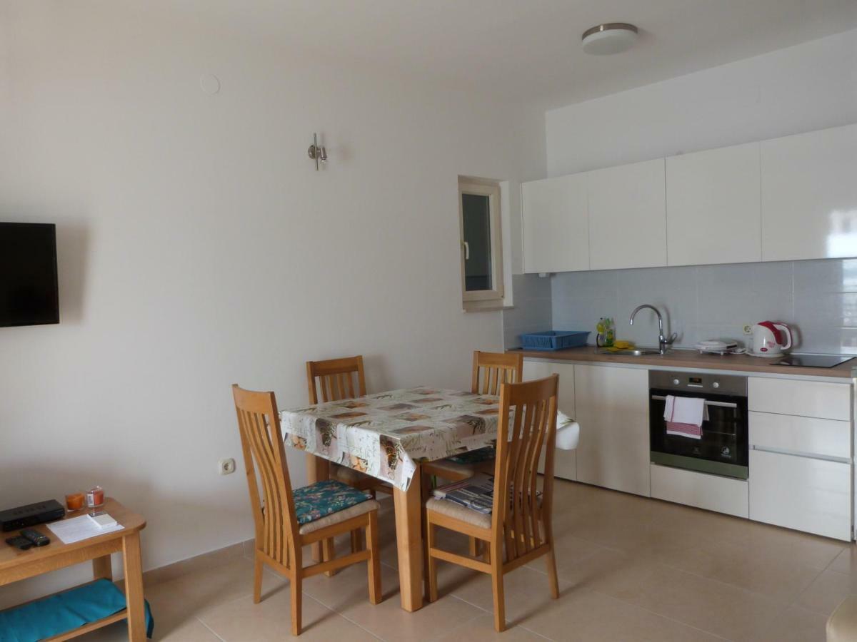 Maria Apartments Starigrad Paklenica Dış mekan fotoğraf