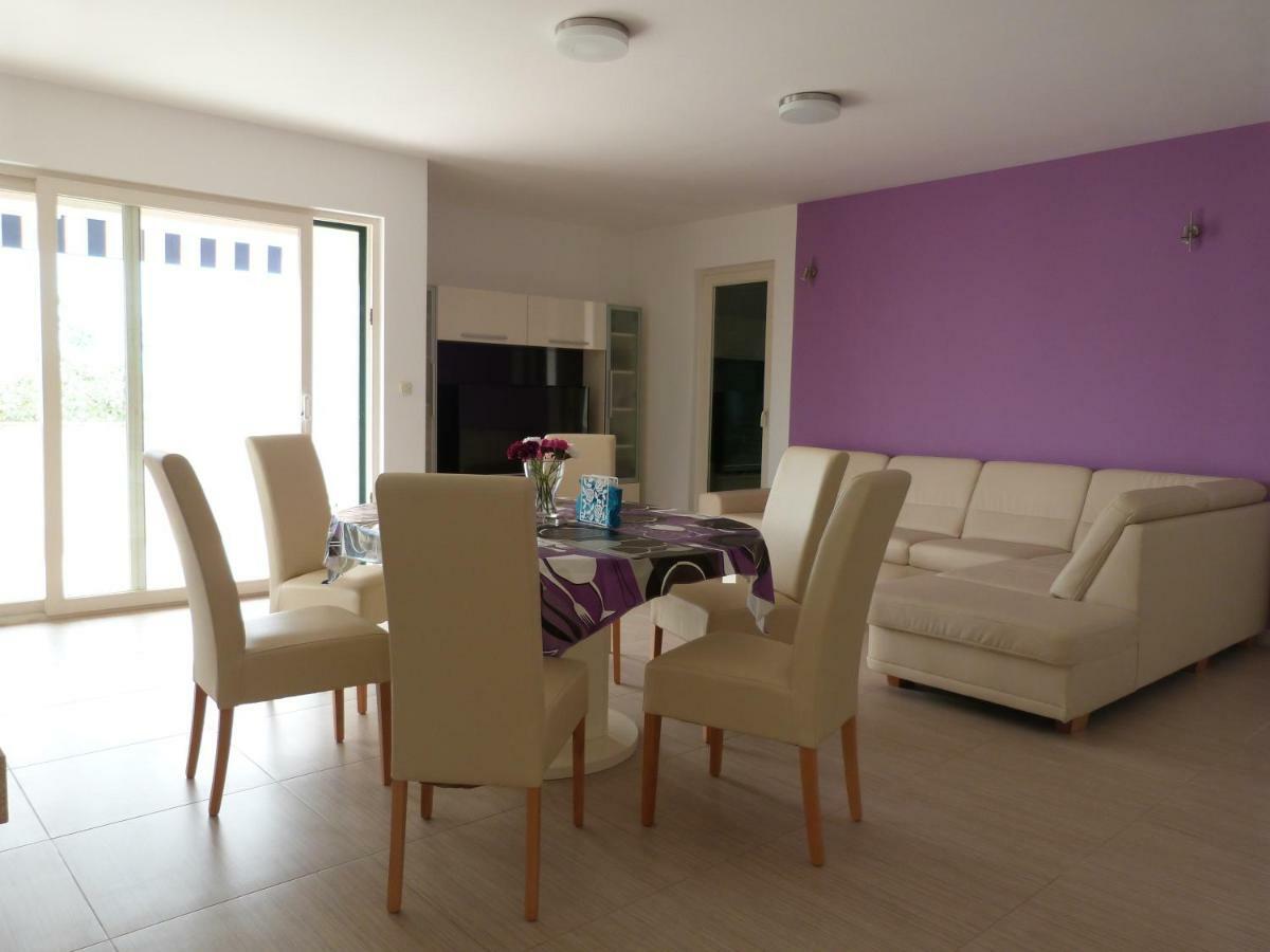Maria Apartments Starigrad Paklenica Dış mekan fotoğraf