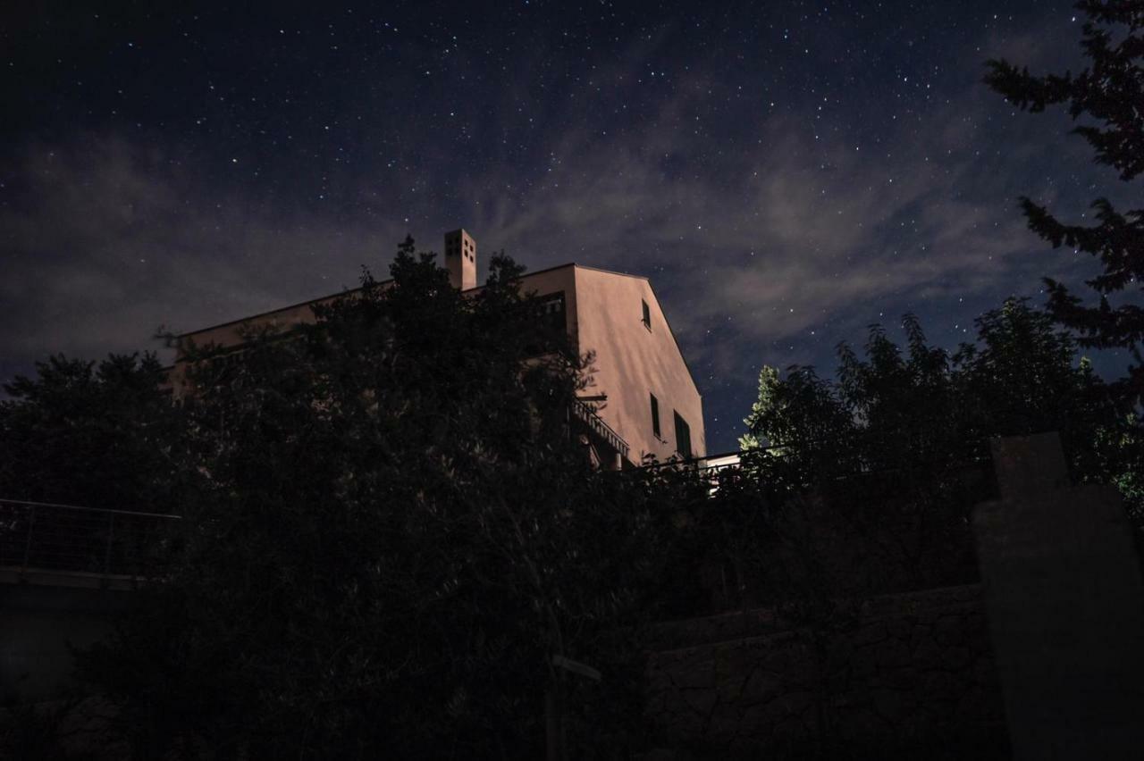 Maria Apartments Starigrad Paklenica Dış mekan fotoğraf